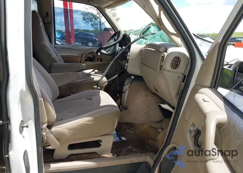 2000 Chevrolet Astro z USA, uszkodzony, nr VIN 1GNDM19W8YB102091